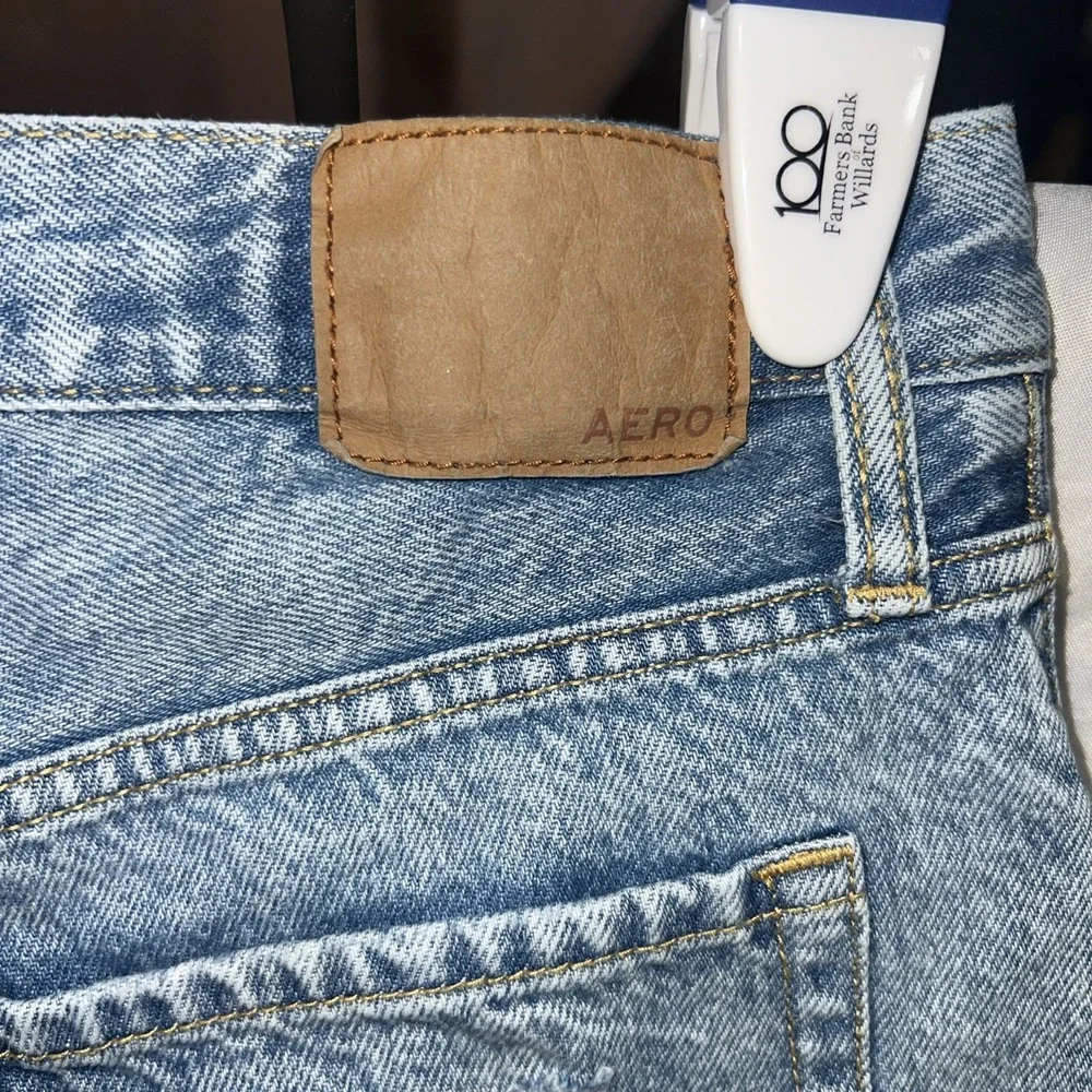 Aeropostale Jean Shorts Women's Size 8 Distressed Denim 90s high rise cut off 74